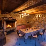 Rustikales Steinhaus Mit Privatpool, Grill, Terrasse, Liegen, Aussendusche * Grižane