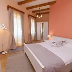 Rustikales Steinhaus Mit Privatpool, Grill, Terrasse, Liegen, Aussendusche * Grižane