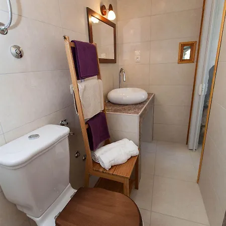 Rustikales Steinhaus Mit Privatpool, Grill, Terrasse, Liegen, Aussendusche