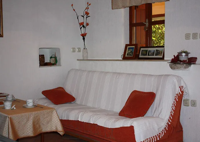Rustikales Steinhaus Mit Privatpool, Grill, Terrasse, Liegen, Aussendusche Hébergement de vacances